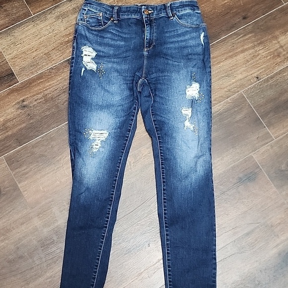 Maurices Denim - Chico Platinum Blue Jeggings sz 1 (8)